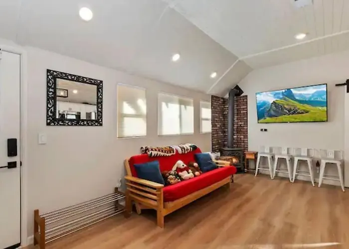 Modern Moab: Near Boulder Bay + Spa + Large Yard Big Bear Lake
